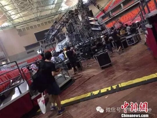 蔡依林舞臺(tái)搭建坍塌 蔡依林舞臺(tái)搭建坍塌
