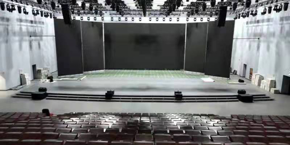 耀納又一力作竣工！吉安廣播電視臺(tái)演播廳玻璃舞臺(tái)投入使用
